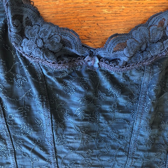 Elegant blue corset tank top - Picture 3 of 8